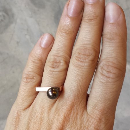 Cradle Black Pearl Ring in Rose Gold Size L - In Stock
