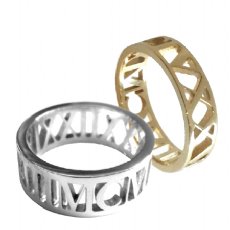 Momento Silhouette Ring