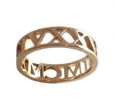 Momento Silhouette Ring