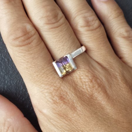 Discovery Stone Ring