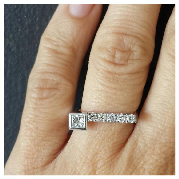 Custom Diamond Cradle
