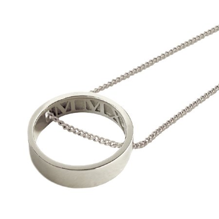 Momento Pendant White Gold