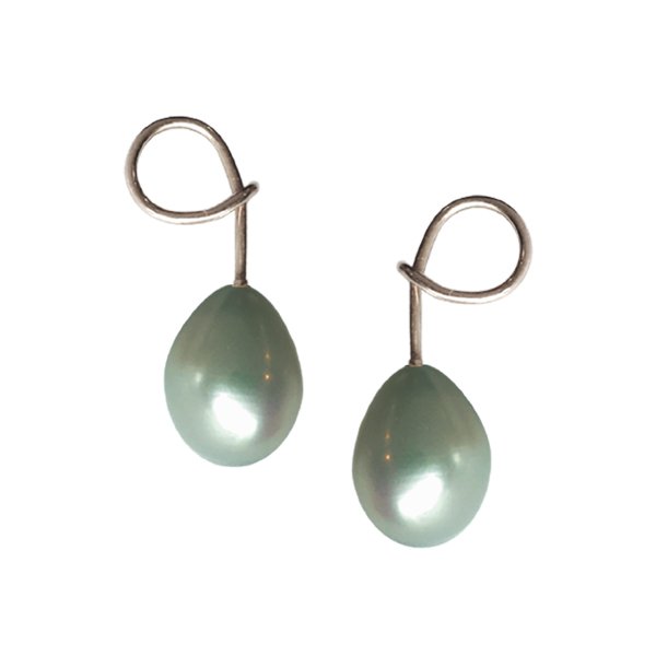 Serpent Grey Drop Pearl Earrings in Sterling Silver - Bilingual