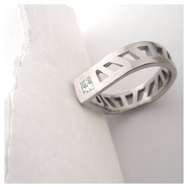 Custom Diamond Engagement Ring
